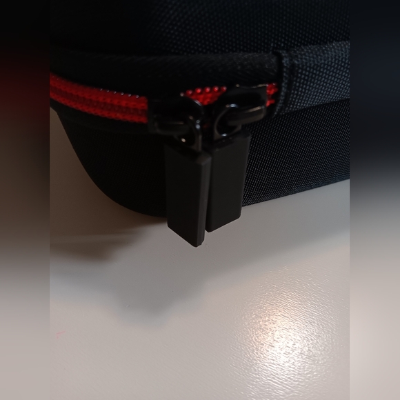 VGSION Action Camera Bundle With Hard Case,Tripod and Selfie-Stick - Picture 9 of 15